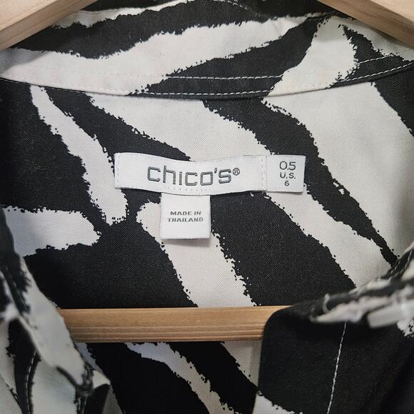 Chico's Button Down Top Size 6 Black White Zebra Minimalist Professional Stretch - Picture 3 of 9